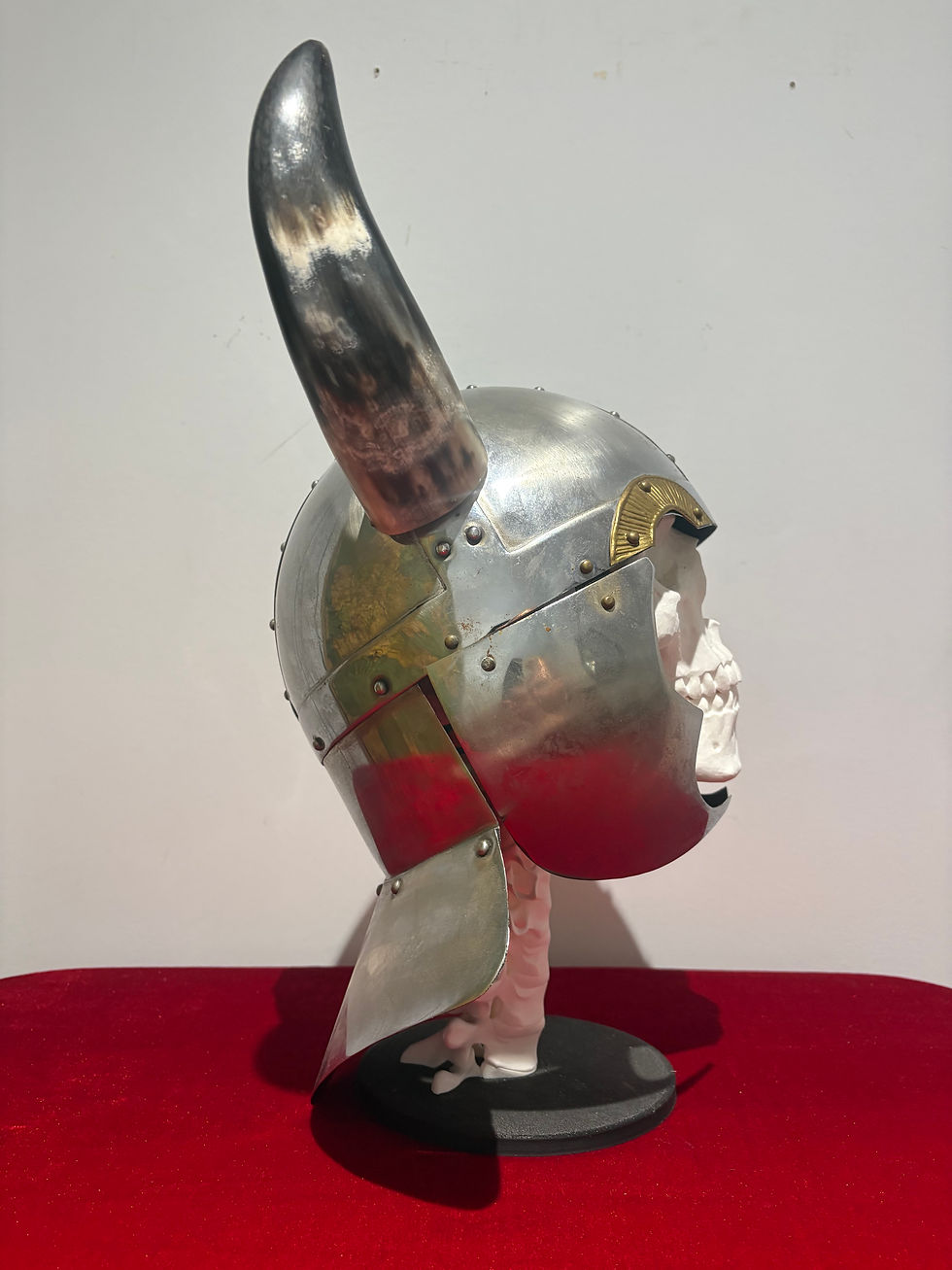 Thumbnail: Viking Metal Helmet (Reproduction) with Real Cow Horns Great Party Halloween Pro