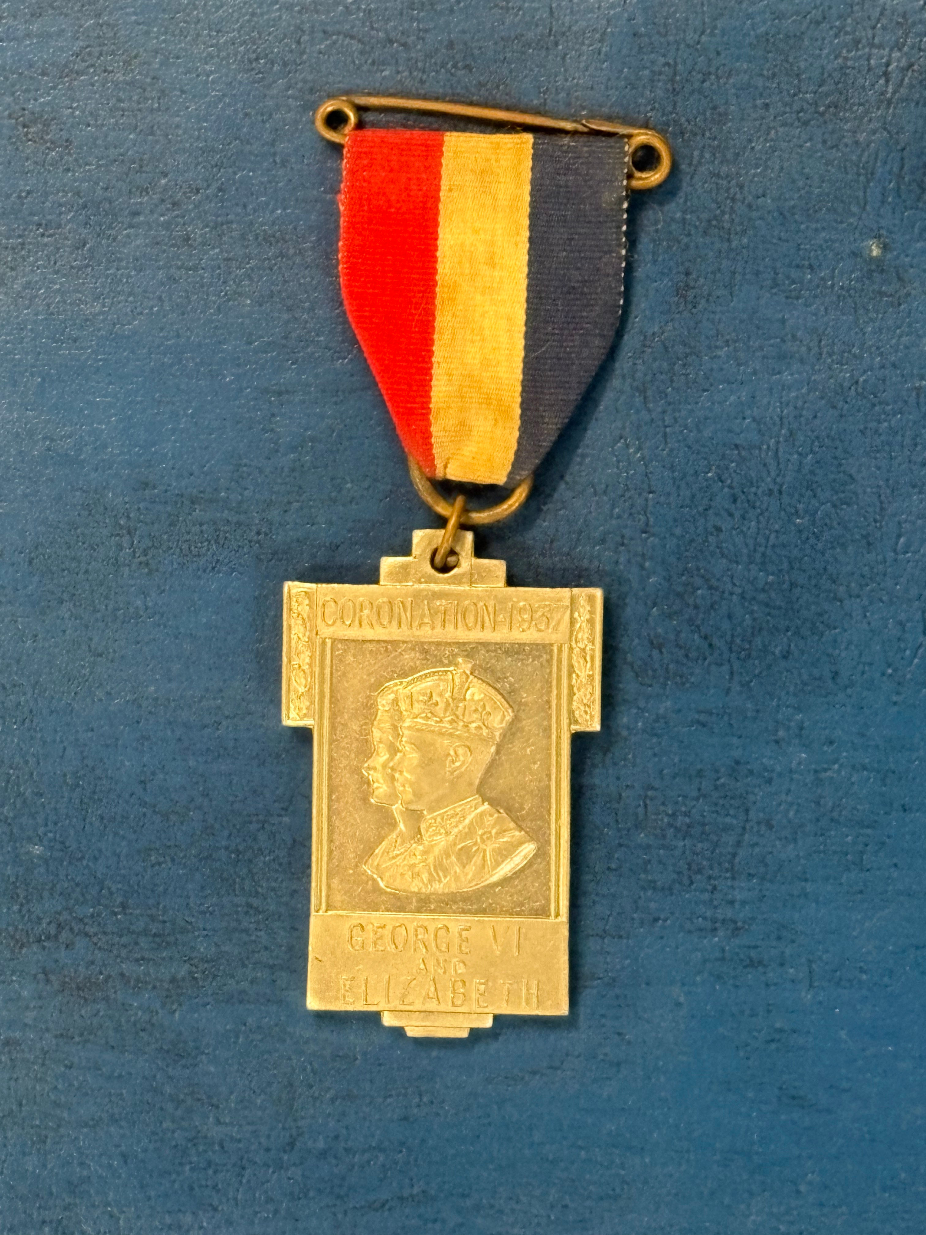 Vintage Pewter/White metal Medallion Commemorating The Coronation of George VI