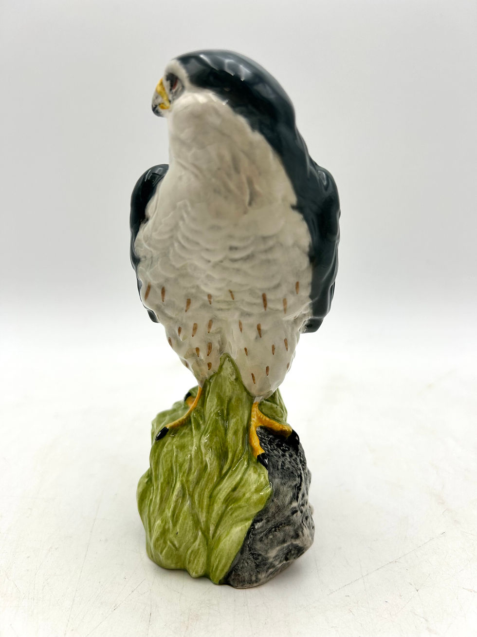 Thumbnail: White & Mackay Royal Doulton Scottish Birds Of Prey Merlin Decanter Empty 