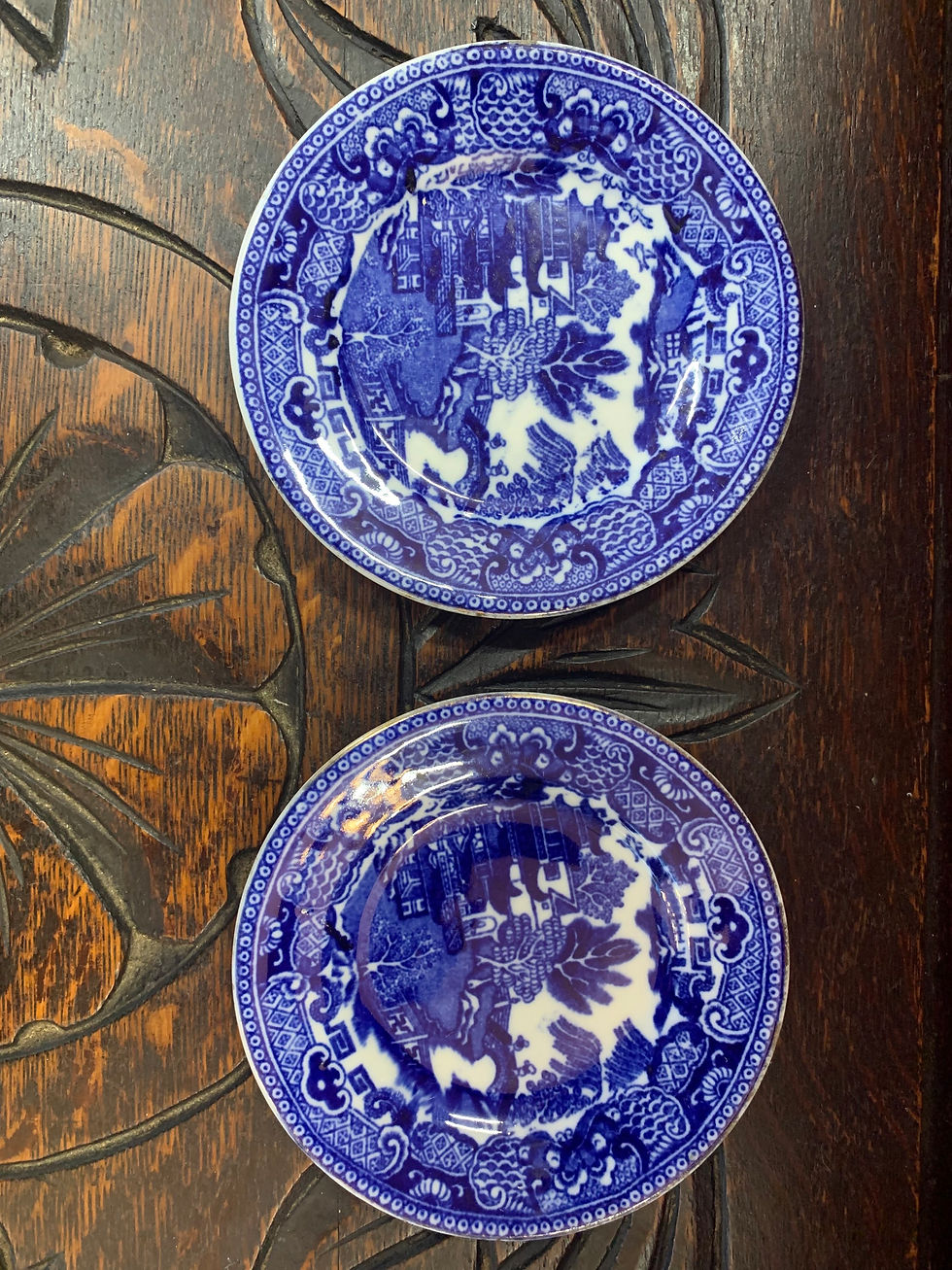 Thumbnail: Antique Brosley Foley Willow Blue & White Small plates