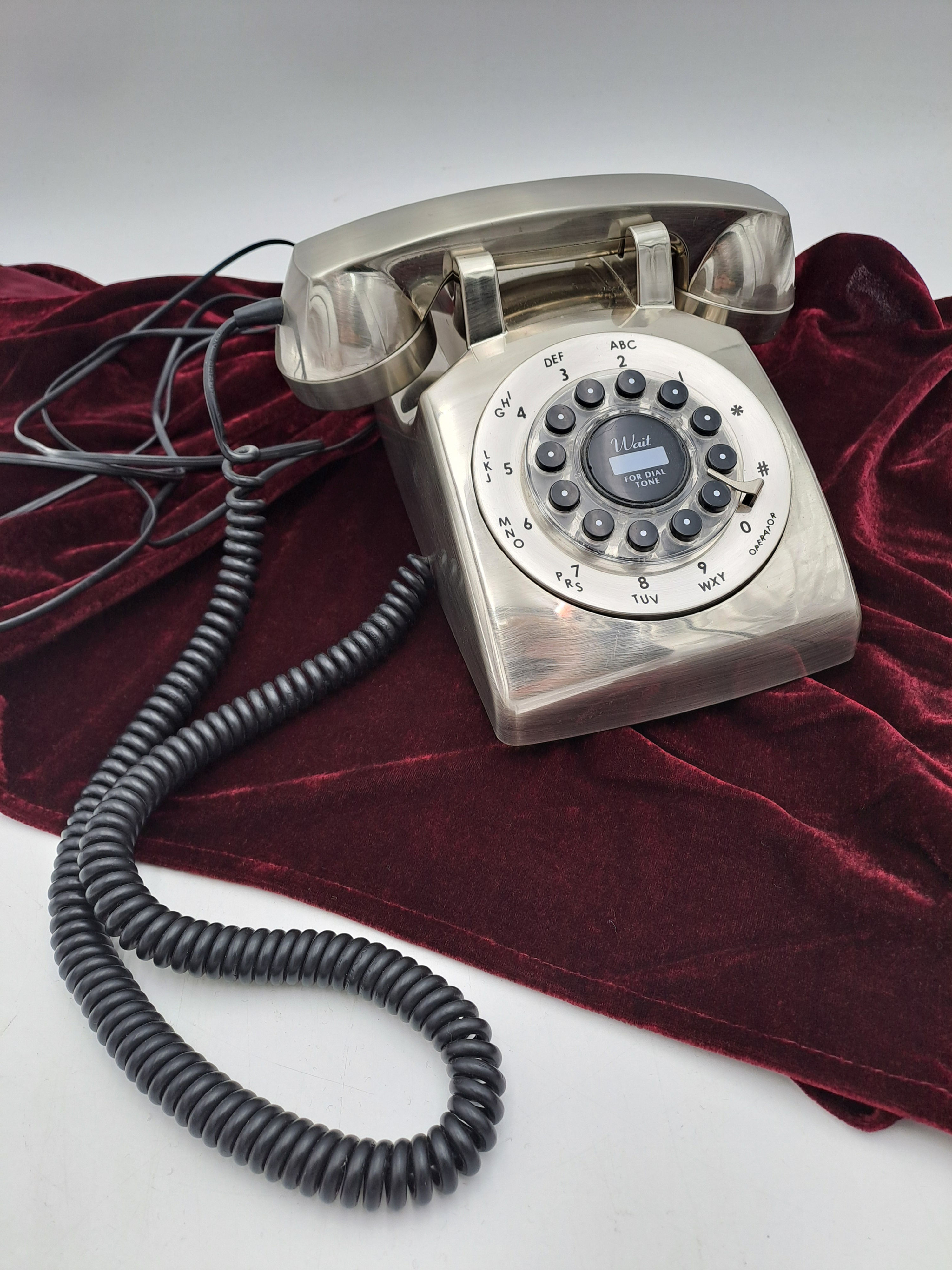 Vintage Style Silver Tone Telephone