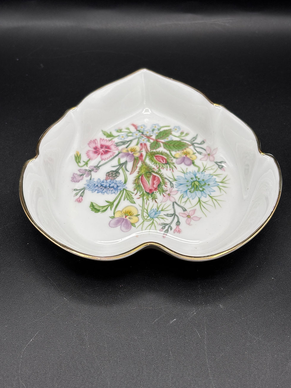 Thumbnail: Pair of Aynsley Wild Tudor Leaf Shaped Trinket Dish 