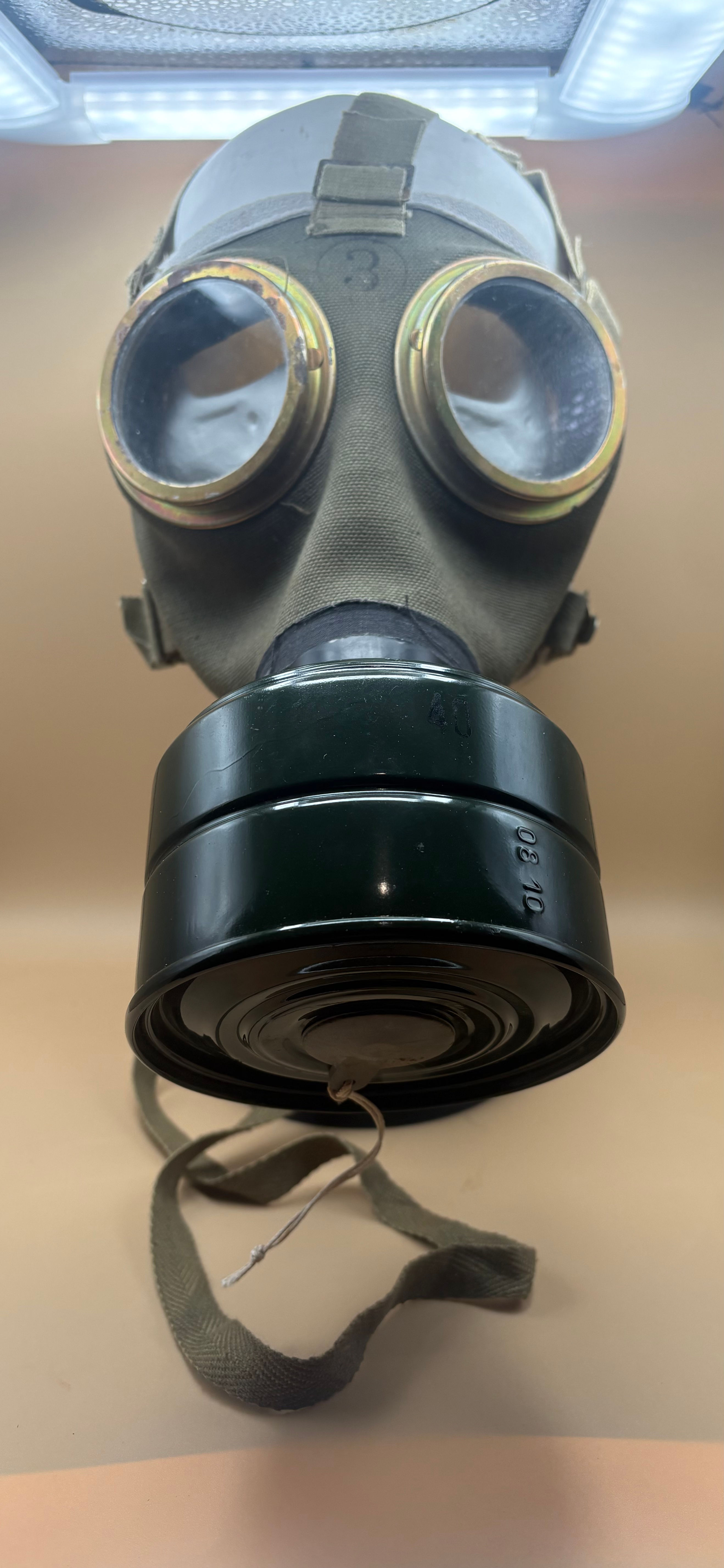 Militaria Cold War Era Hungarian M67 Gas Mask With Filter WW1 WW2 Respirator