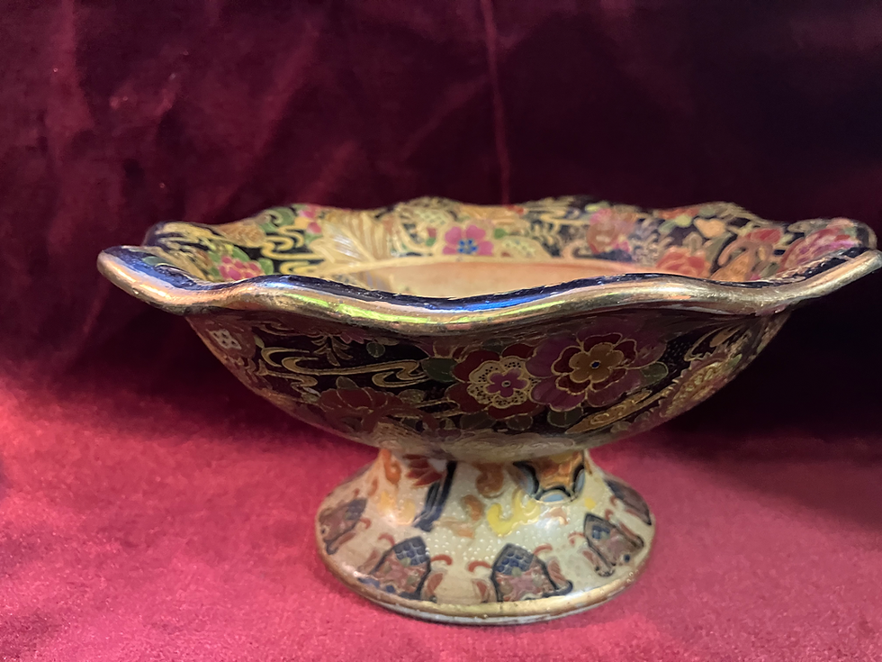 Thumbnail: Royal Satsuma Footed Centrepiece Bowl With Oriental Design