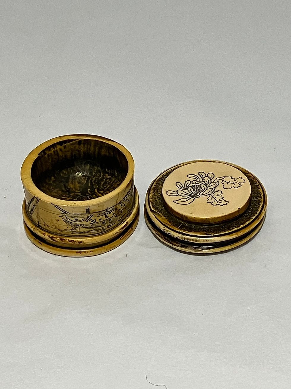 Thumbnail: Small Replica Scrimshaw Snuff Box Commemorating the Battle of Trafalgar 1805