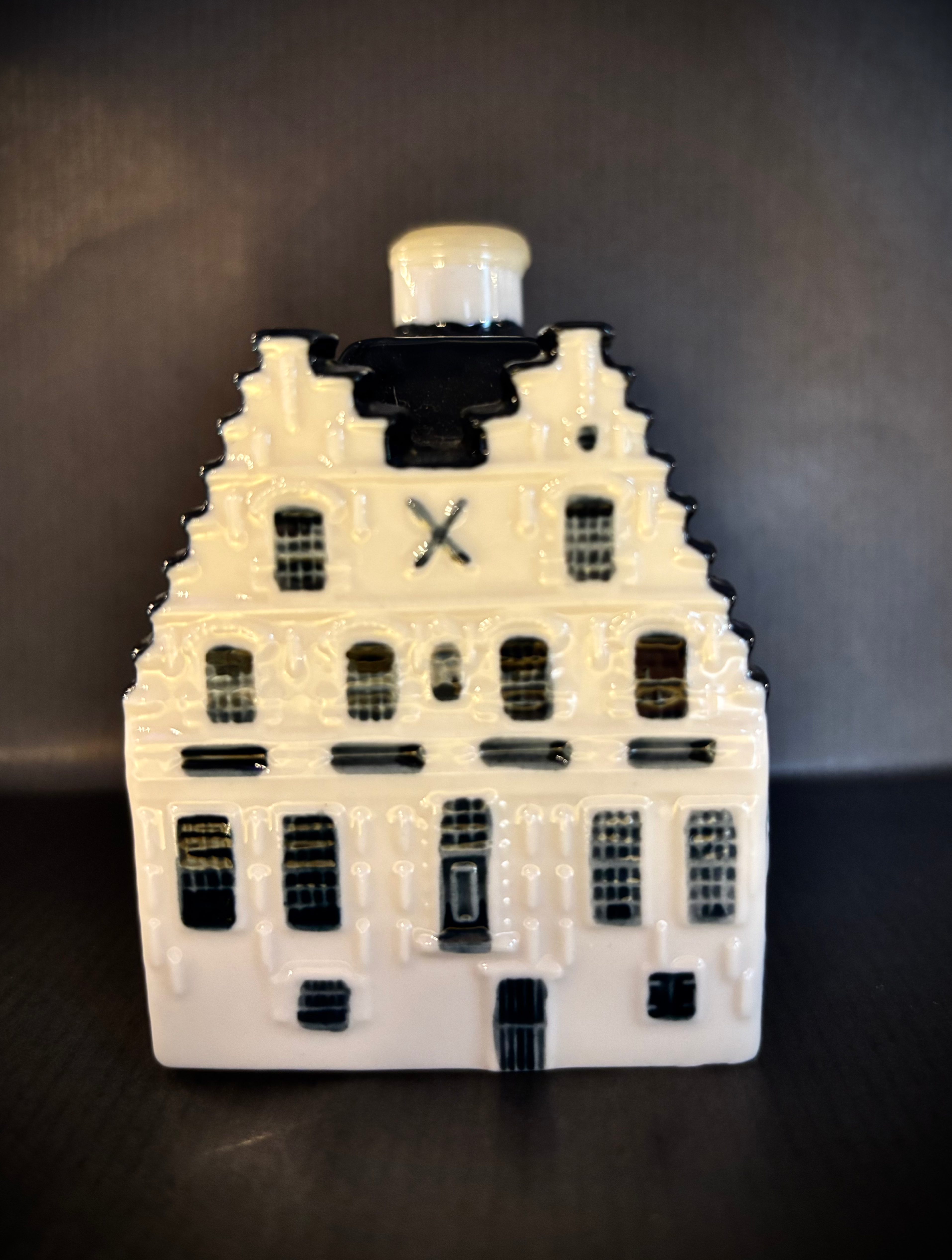 Delft House for KLM by Bols Amsterdam No 87