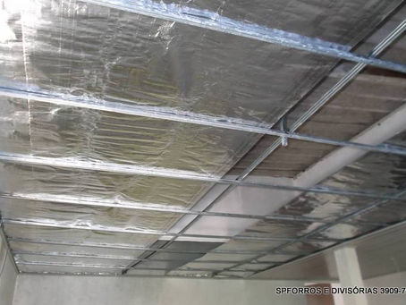 Mantas Térmicas: Eficiência no Isolamento Térmico e Acústico para Seu Ambiente