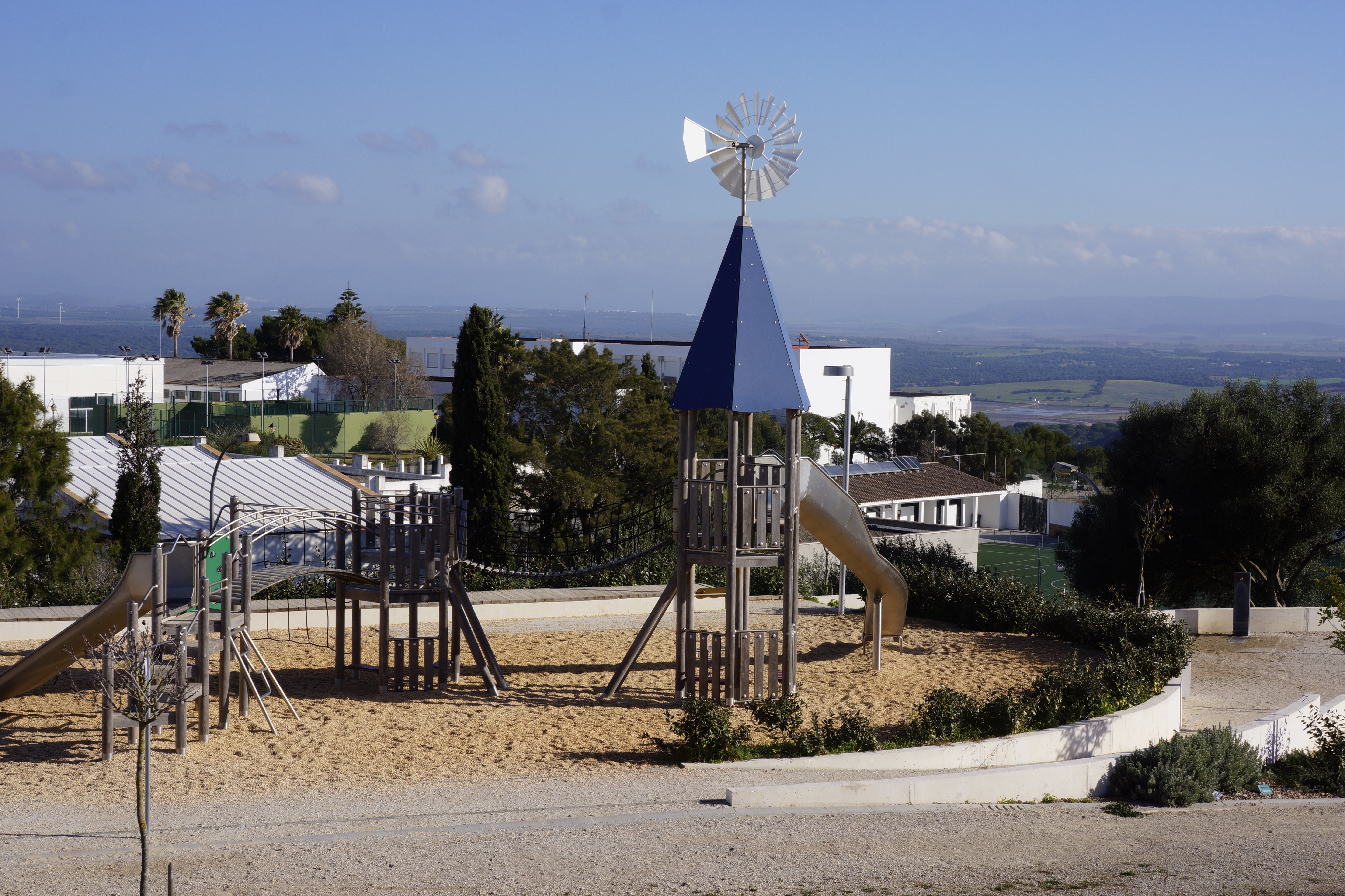 Playground / Patio de Recreo