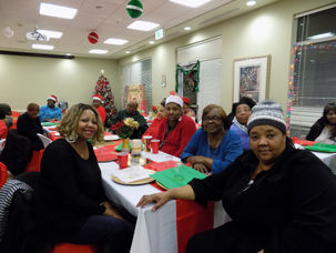 Westlawn Residents Celebrate Christmas Together