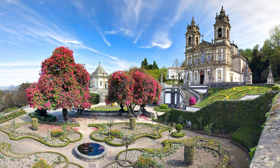 Plan your first trip to Portugal with this 3-day Porto itinerary. A local guide for U.S. travelers with food, wine, highlights, and day trips.