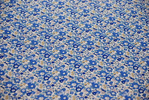 liberty-tana-lawn-betsy-ann-bleu-vue-tissu.jpg.jpg
