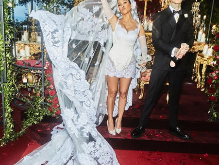 Kourtney Kardashian : pourquoi son mariage avec Travis Barker est du jamais vu ?