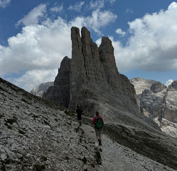 Approach hike toward the Vajolet Towers in the Rosengarten Dolomites