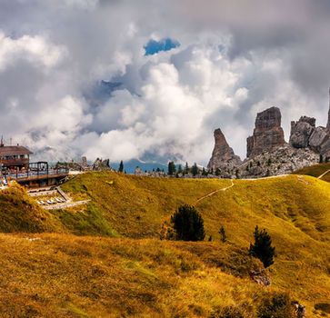 Alta Via 1 North Guided Hiking Tour