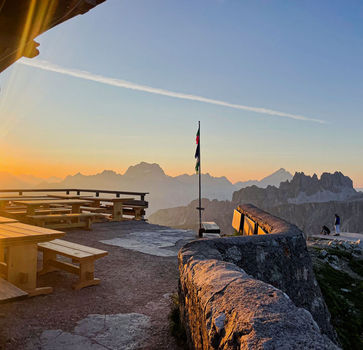 Full Alta Via 1 Guided Hiking Tour