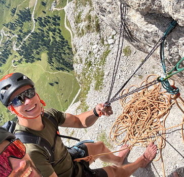 Guided climbing on the Demetz Route on Grande Cir