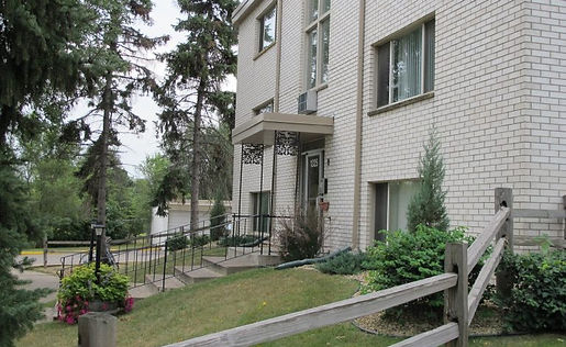 LaBlanche Apartments