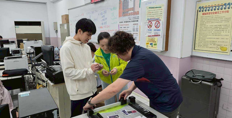 花蓮高商AI文創營 講師授課