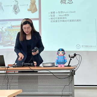 當自己變成3D模型:中壢家商師生體驗3D掃描與數位創作的魅力 講師授課