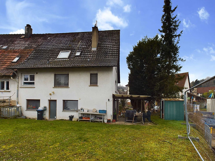 aussen-Haus -mit-garten-bilfingen-kämpfelbach-avathus-bretten-bruchsal-karlsruhe-pforzheim