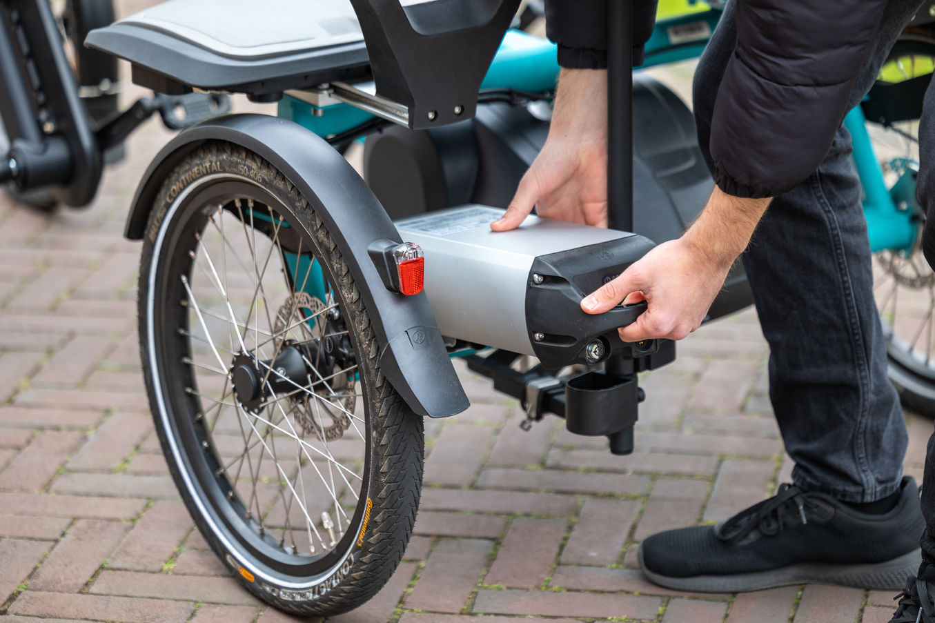 Remplacement de la batterie du vélo à assistance électrique vanRaam Fun2Go