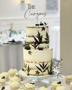 Semi-naked wedding cake