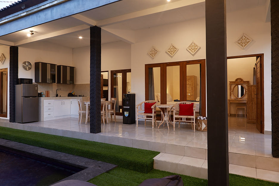 Villa Kaya_outside_bedroom_01.jpg