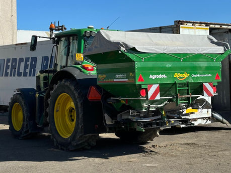 Chytré rozmetadlo s navigací Sveaverken F100 na RTK