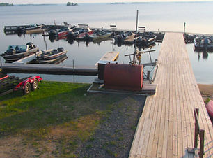 tomahawk docking.jpg