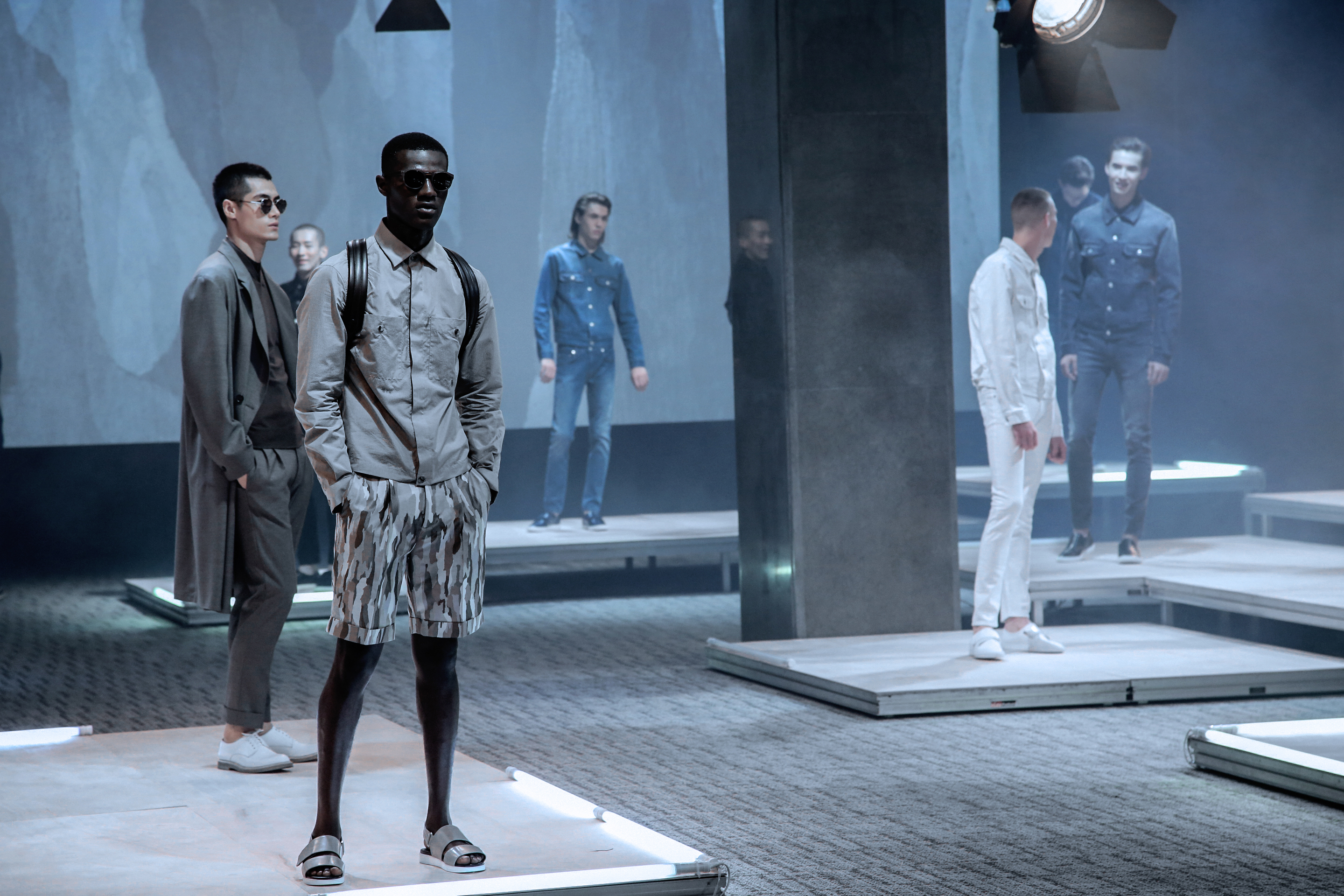 CERRUTI 1881 SS17