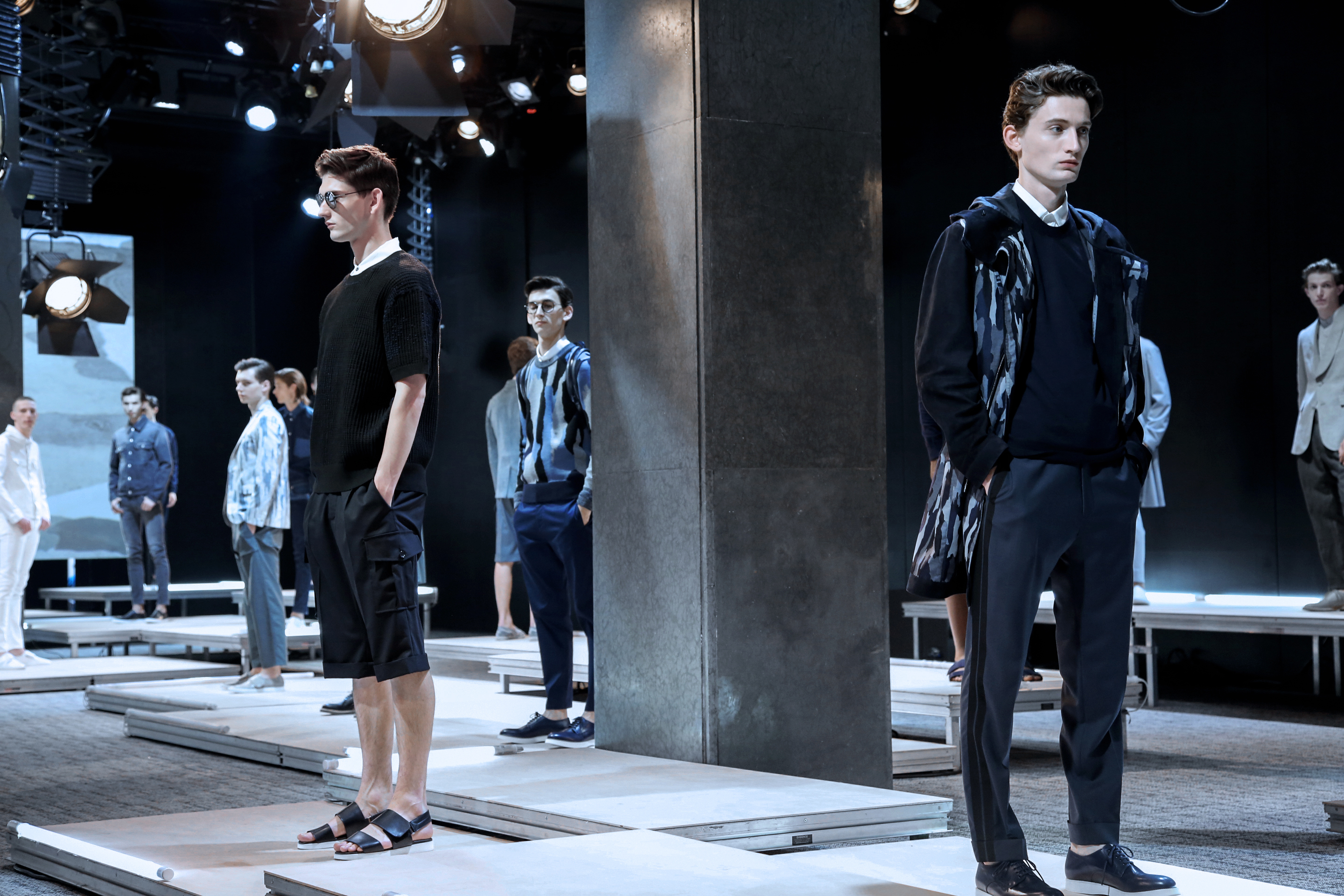 CERRUTI 1881 SS17