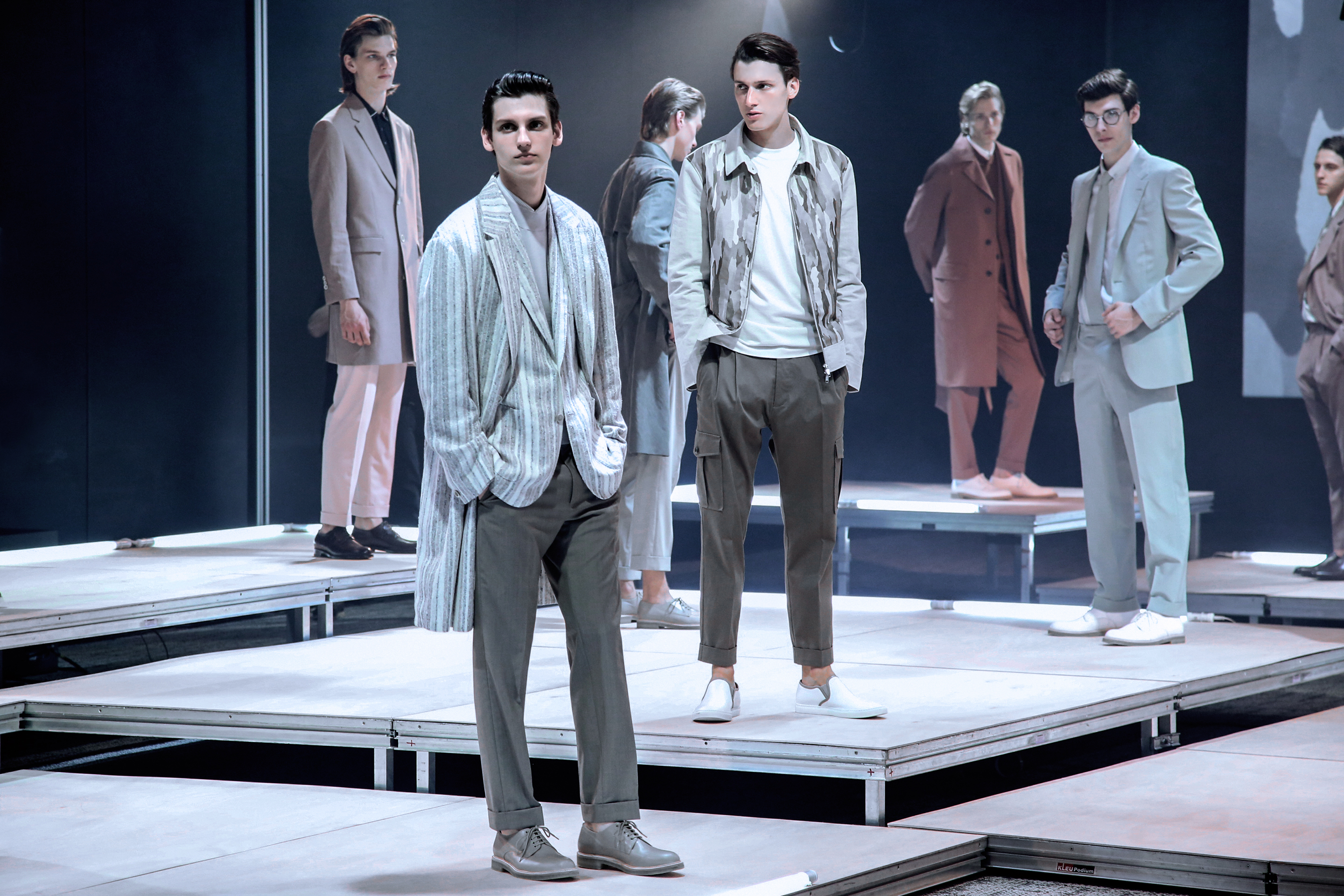 CERRUTI 1881 SS17
