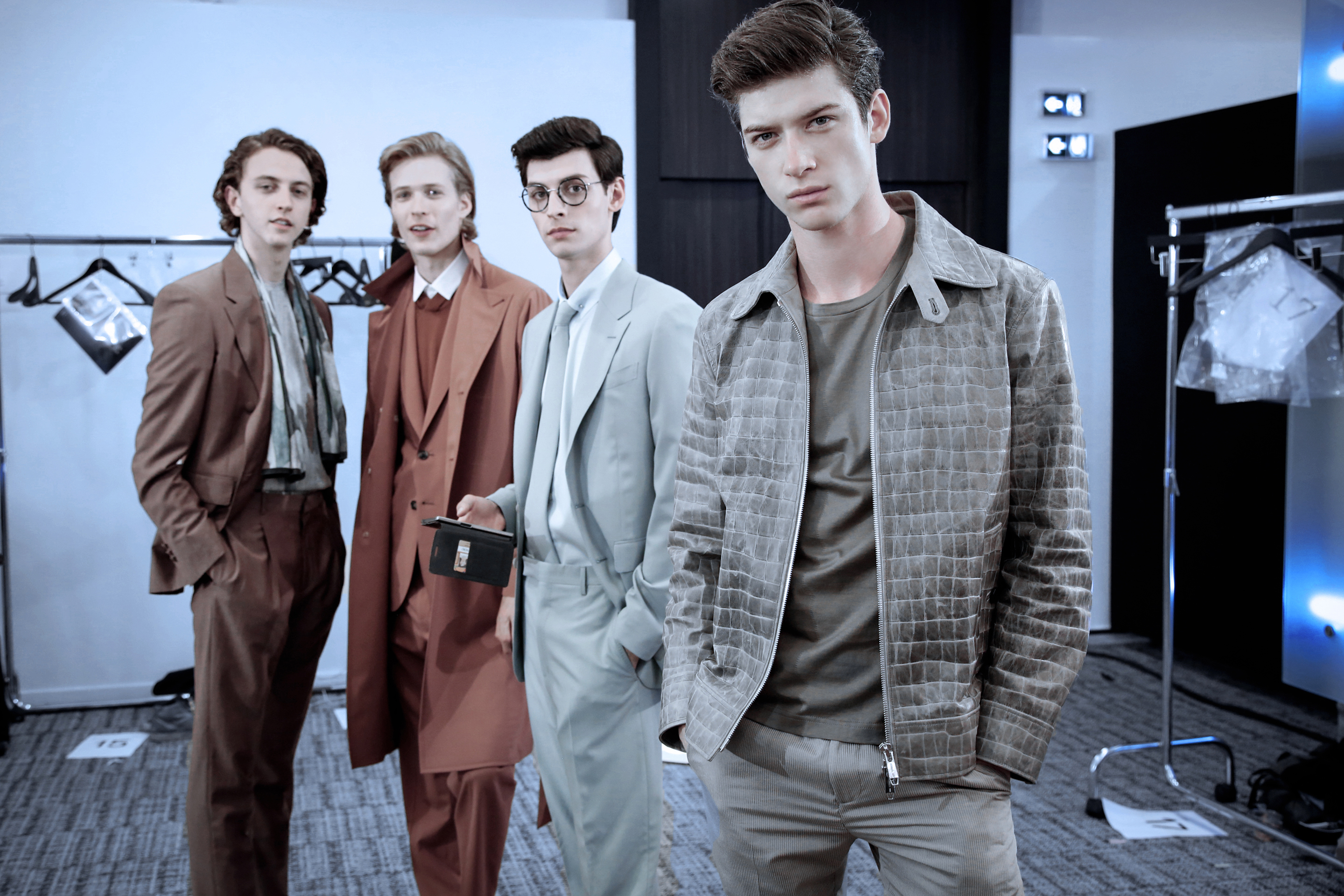 CERRUTI 1881 SS17
