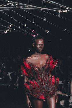 IRIS VAN HERPEN COUTURE FW1819