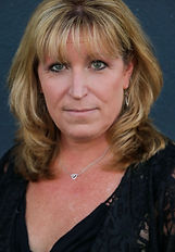 Diane Marmann Headshot.jpeg