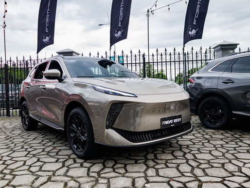 Carbone Motors presenta el Forthing Friday REEV: Conoce los precios y especificaciones