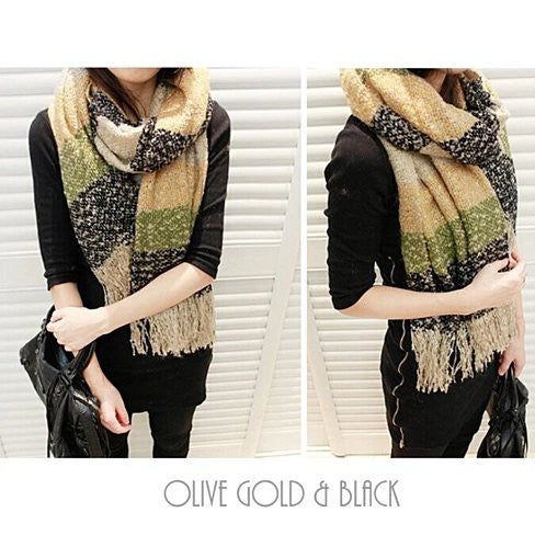 Thumbnail: Wrap Me Softly Cotton Shawl With Fringe