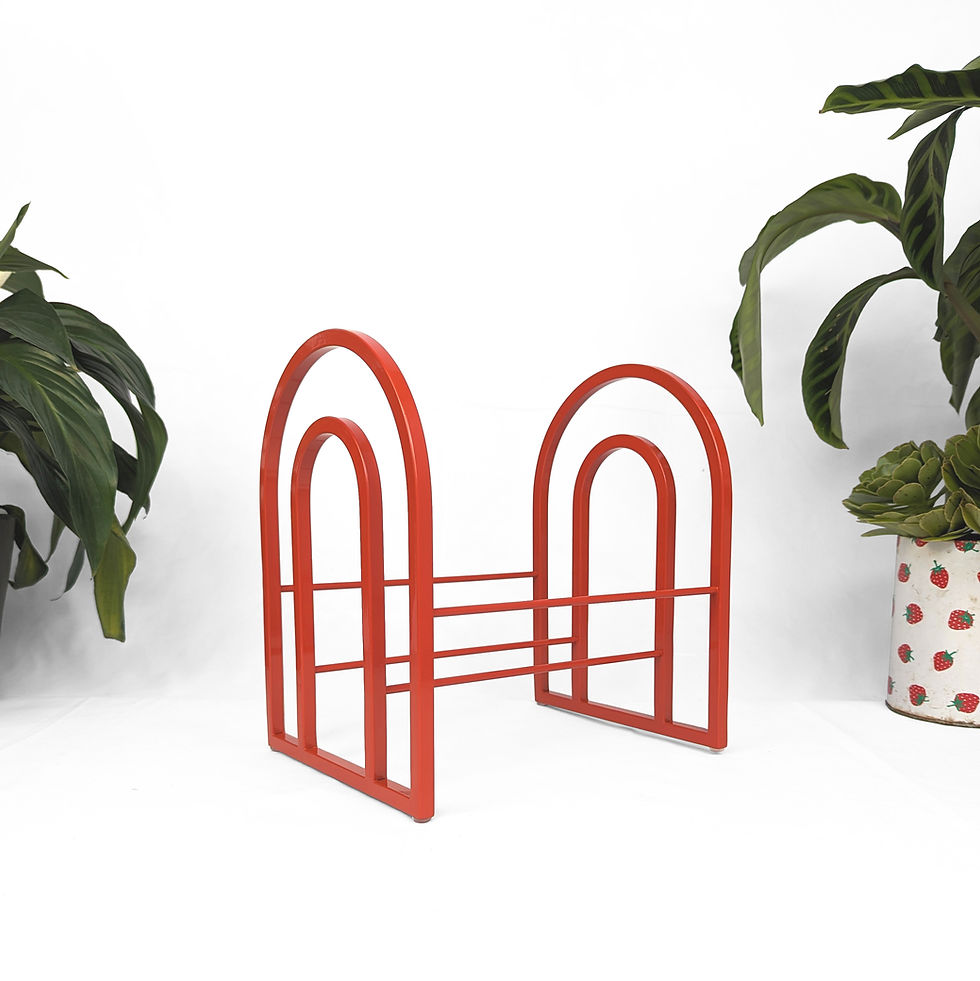 Thumbnail: Arched Vinyl & Book Stand