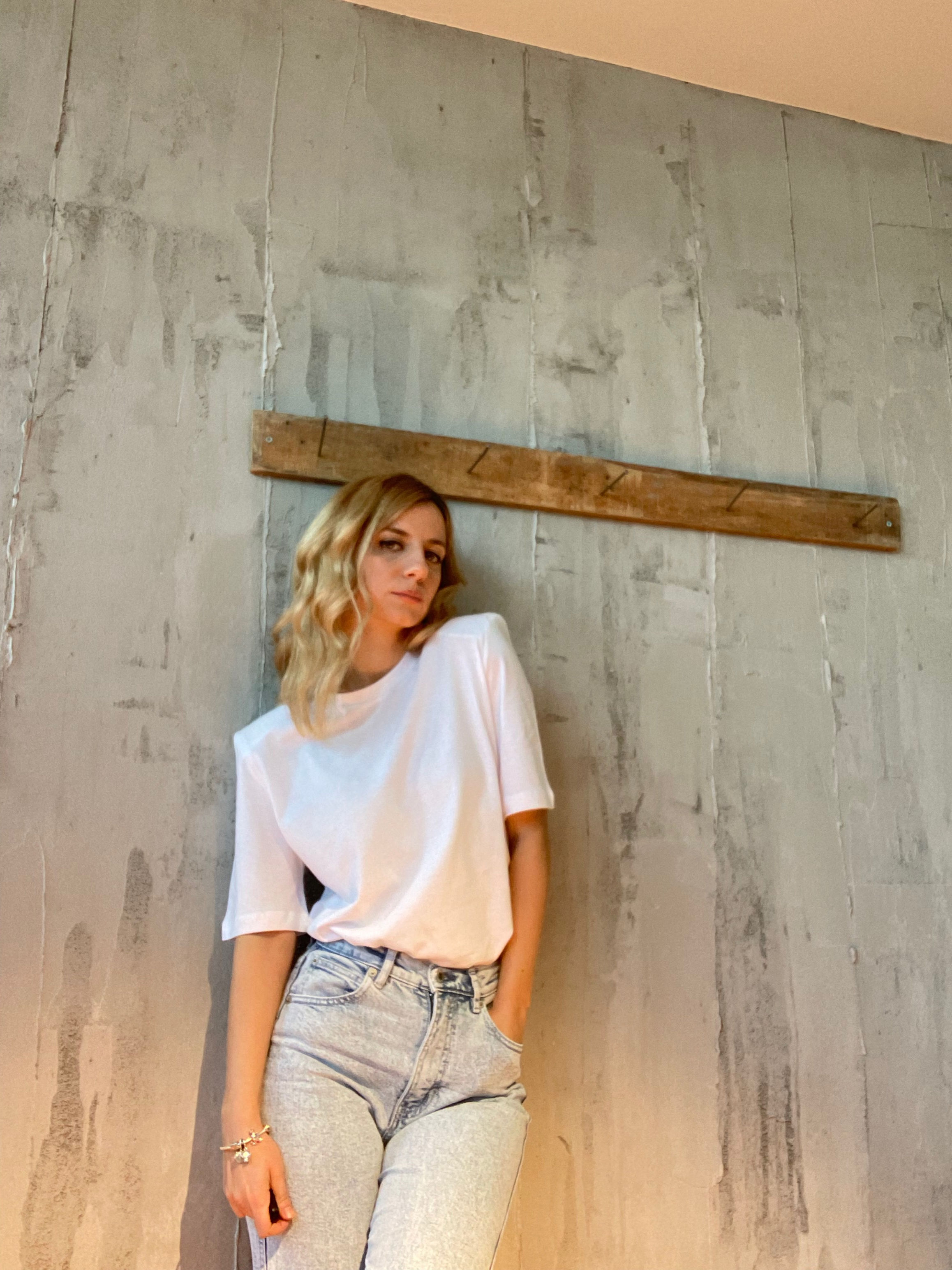 Vatkalı Beyaz Kadın T-shirt