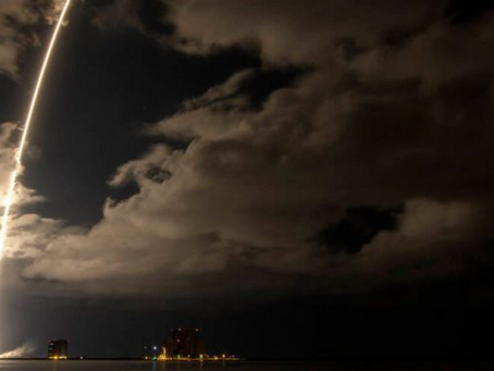 La NASA lanza misión ''Lucy'' para estudiar los fósiles que crearon el sistema solar