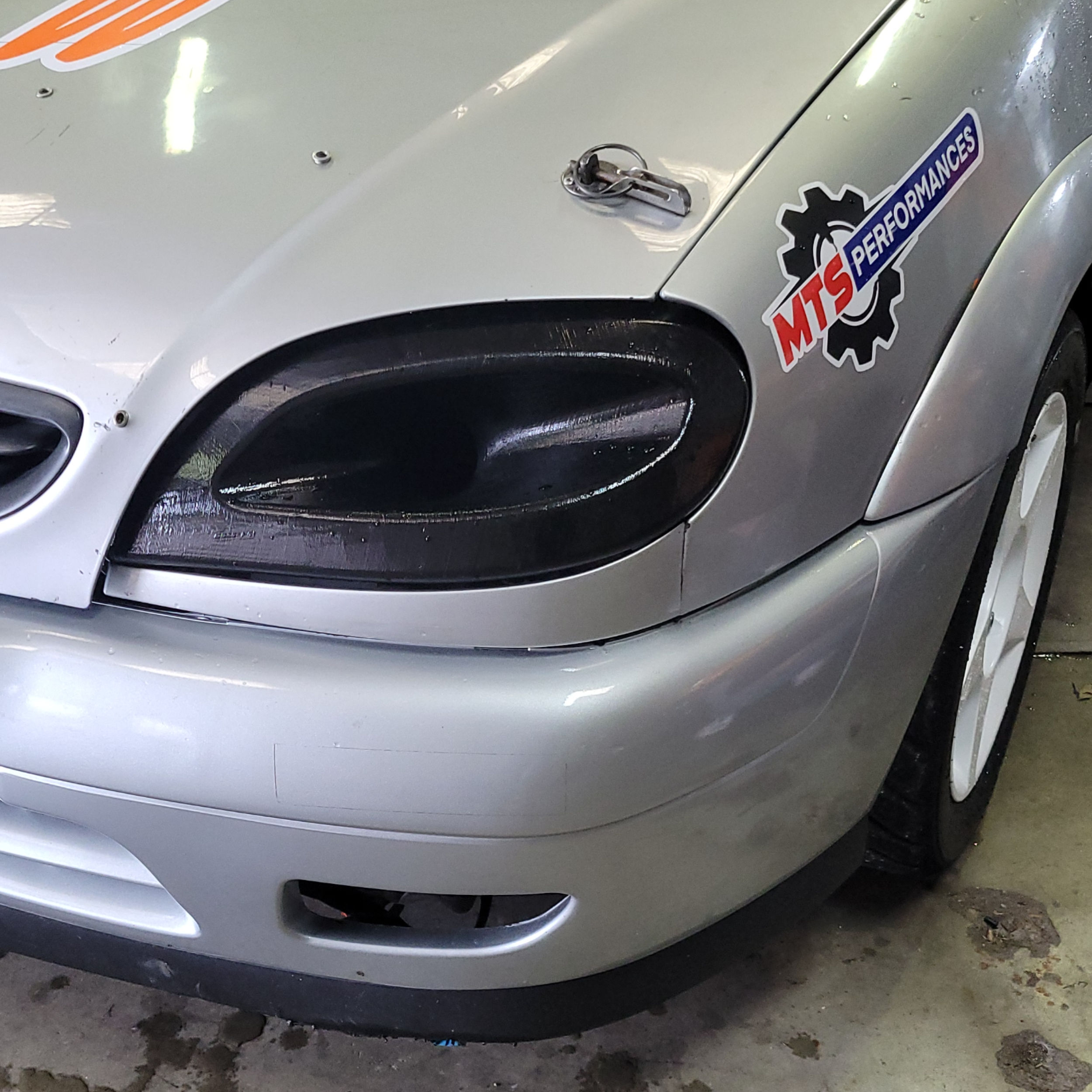 Écope de Phare Dynamique – Citroën Saxo VTS | MTSPERFORMANCES