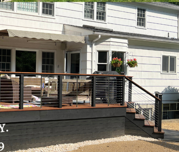 Cable railing deck