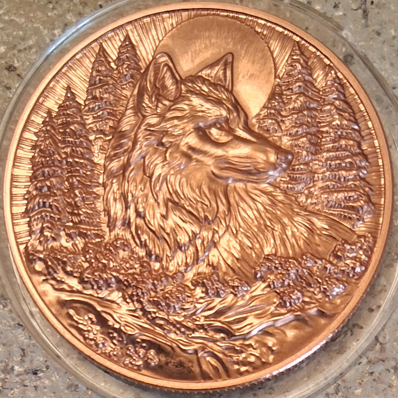 WOLF COIN:    1 TROY OZ .999 FINE COPPER GREAT DIMENSIONAL CONTOUR 3D HI-RELIEF 