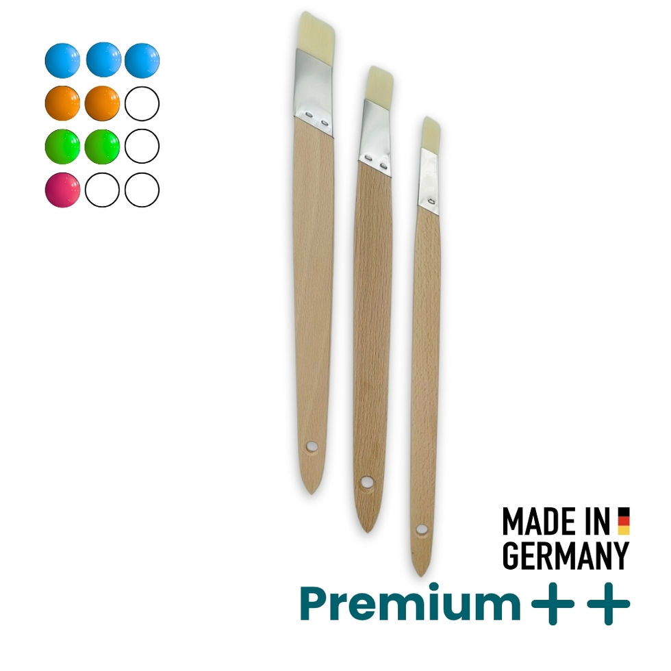 Vier Schrägstrichzieher in verschiedenen Größen – ideal für exakte Farbkanten und Detailarbeiten