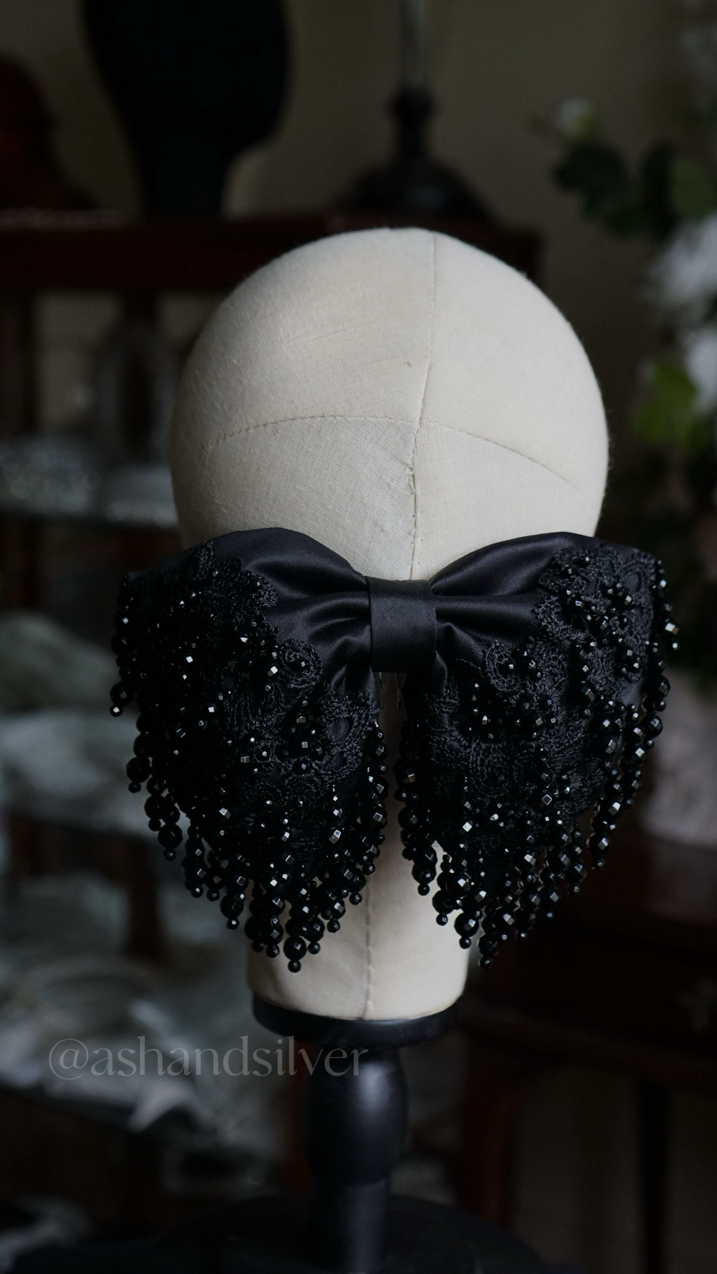 Alegra Bow 
