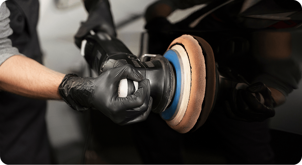 beautiful-car-polishing-service 1.png