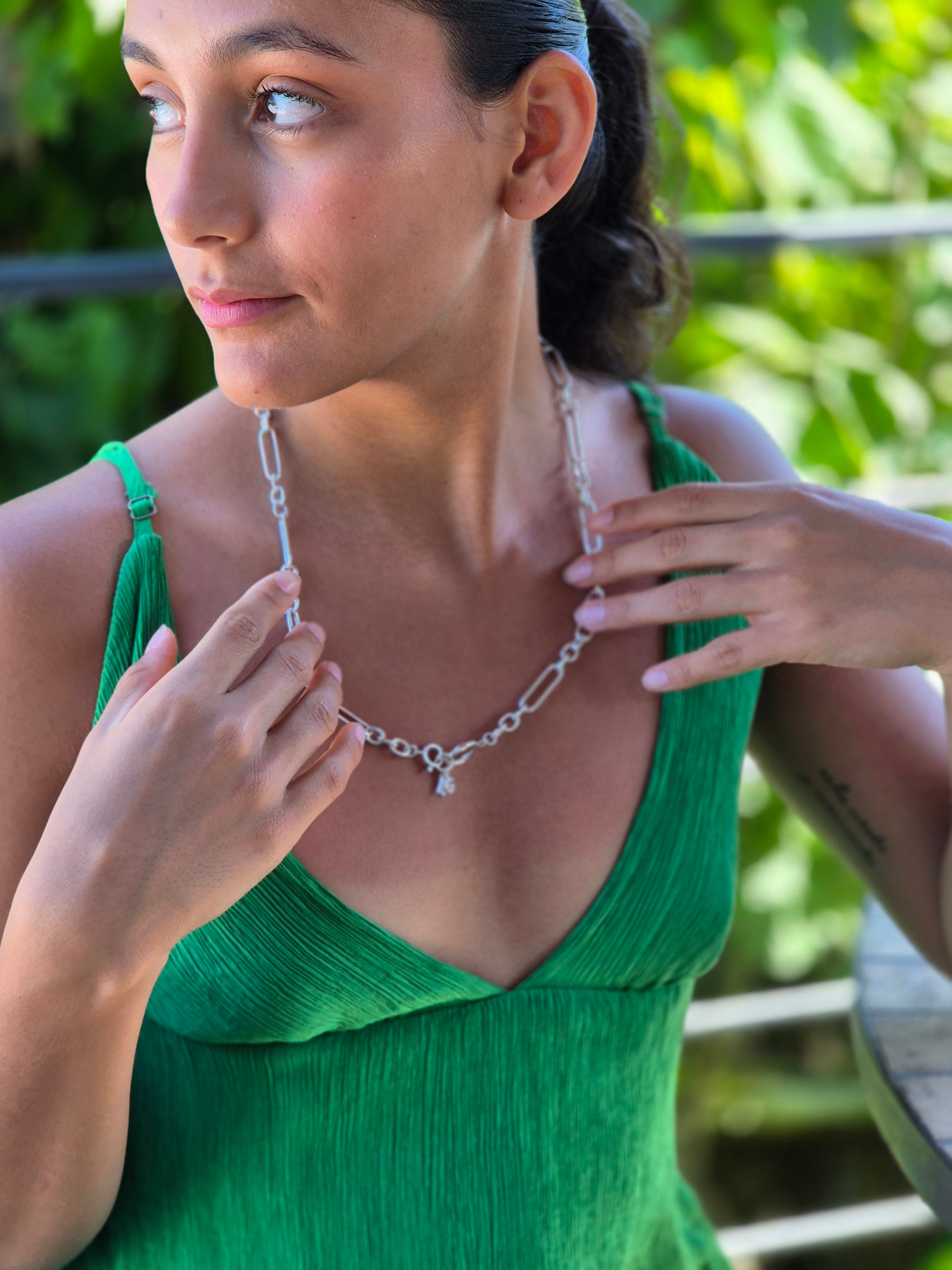 Collier personnalisable - initiales zircons cristal