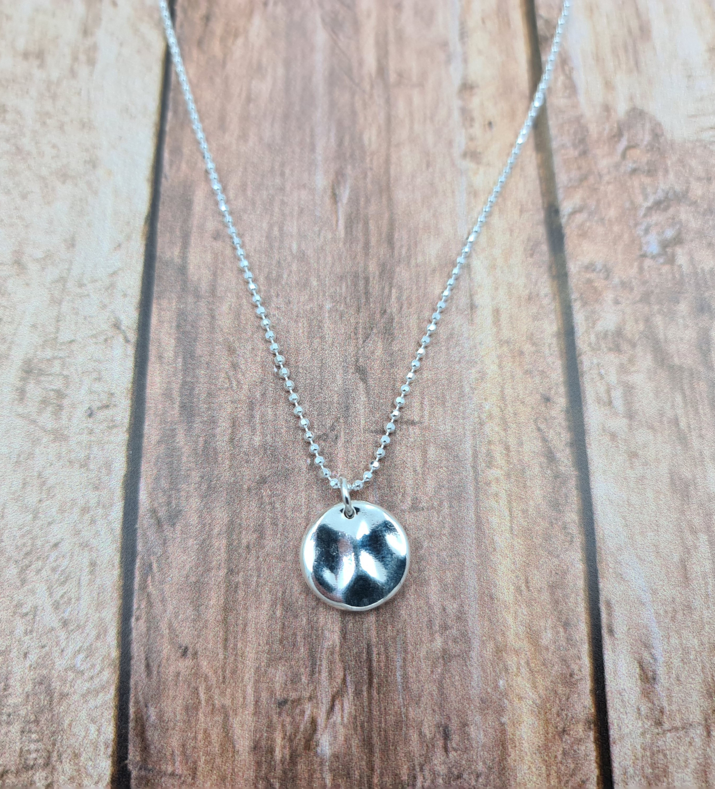 collier court en argent 925 - pendentif médaille martelée 