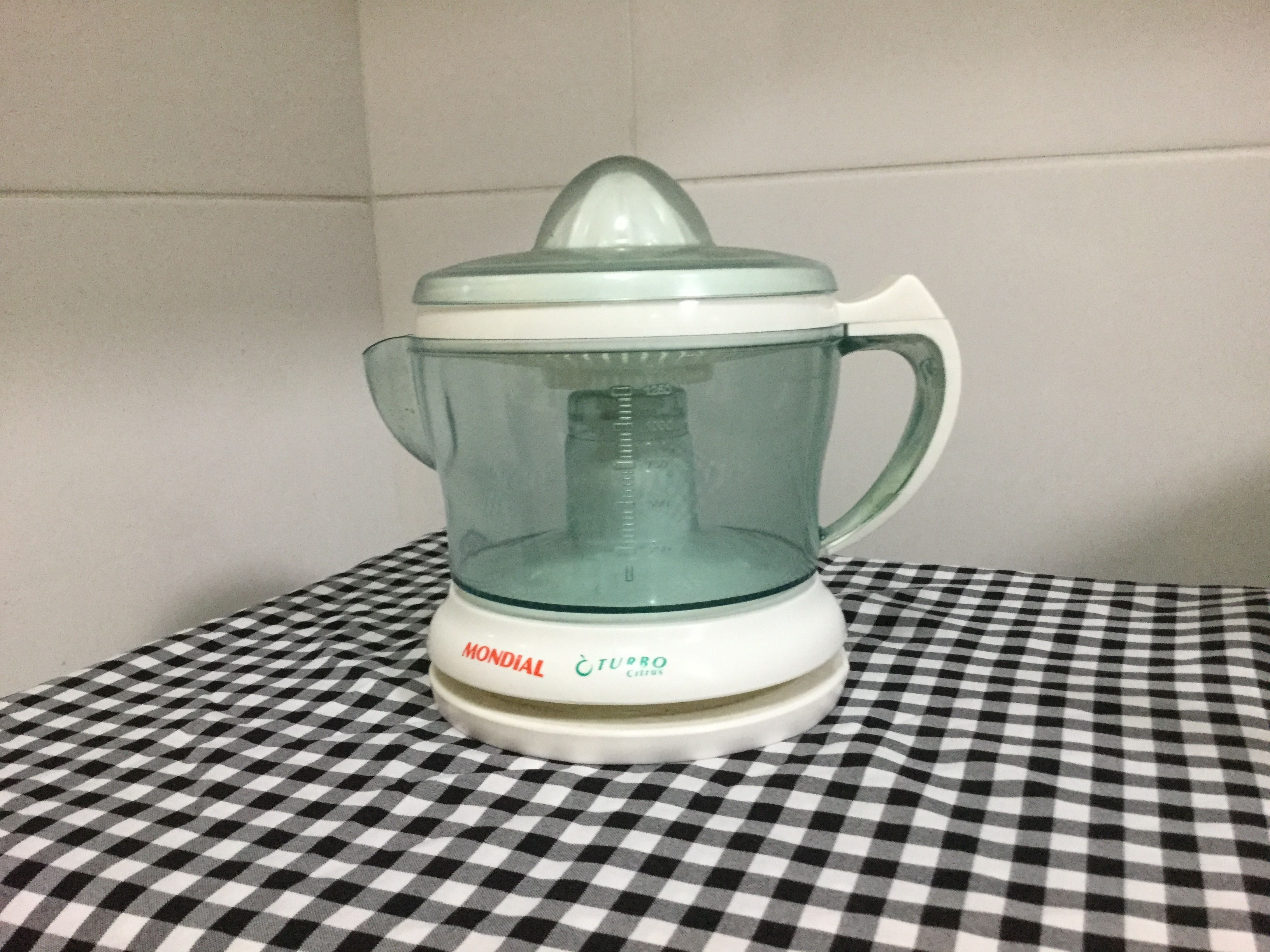 Espremedor de Laranja (automático)