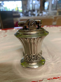 Antique 1930s Ronson Newport Table Lighter